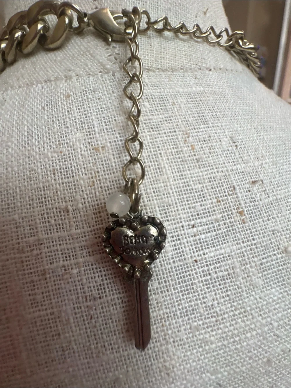 Betsey Johnson Pink Rhinestone Rose Statement Necklace Brass Tone Floral - Picture 3 of 10